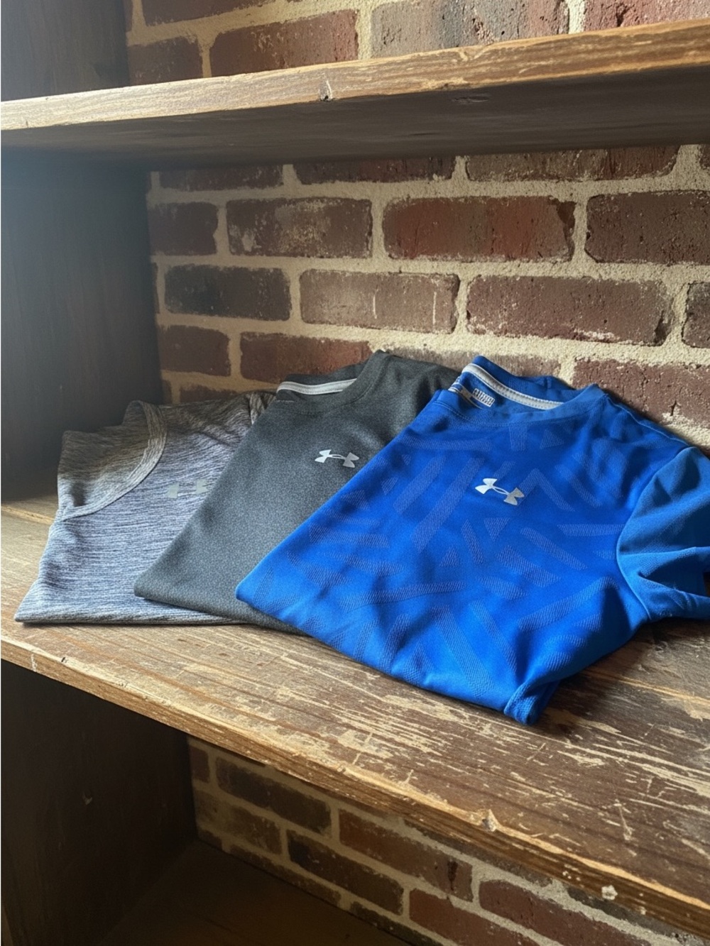 Under Armour Women’s Athletic 
Tee Pack - Royal Blue, Charcoal, Heather Gray- SM